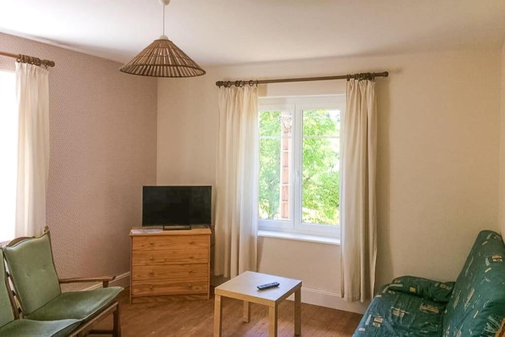 Cosy Lisiere De Foret